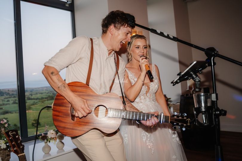 24 Live Acoustic