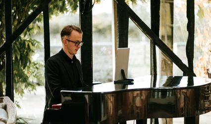 Alex Lamb