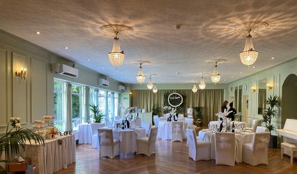 The Clarendon Hotel