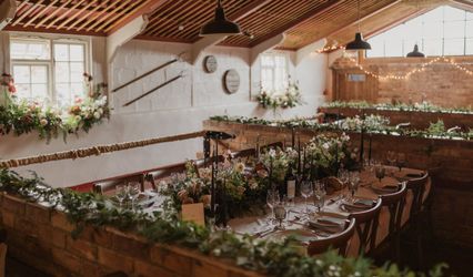 Donington Park Farmhouse