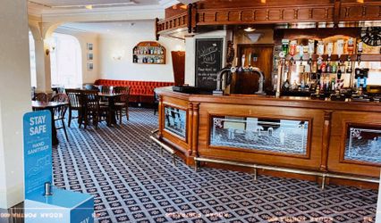 Crown Hotel