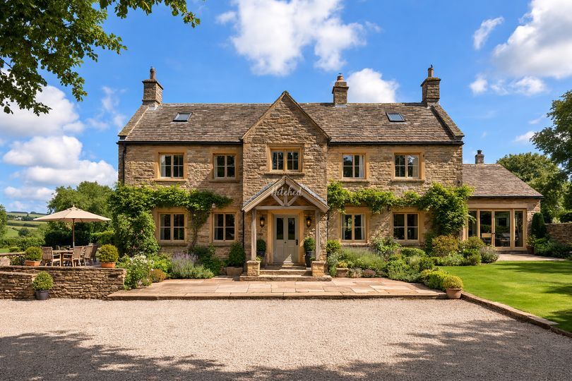 Group Escape Houses