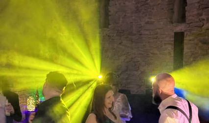 Simon Vogt Wedding Host & DJ