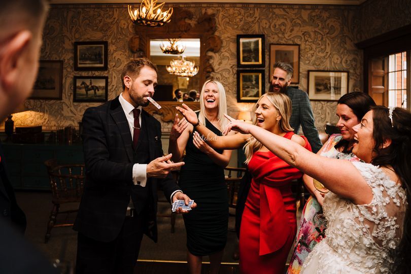 Tim Lichfield | Magician & Entertainer