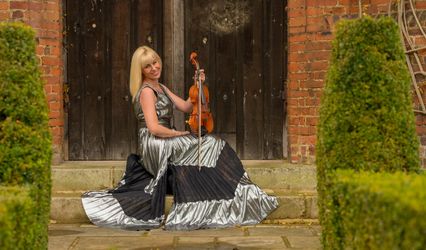 Hayley Pomfrett - Wedding Violinist