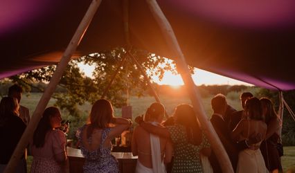 Filly & Foal  Bar Hire