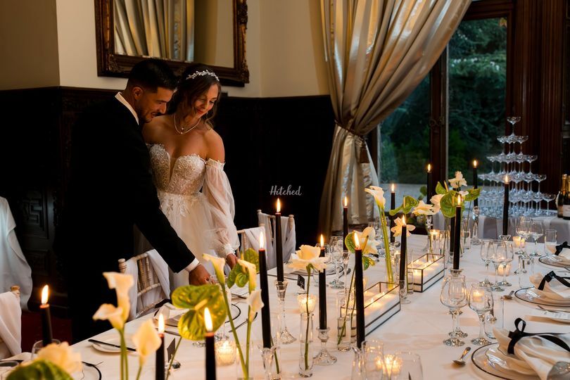The Champagne Pour