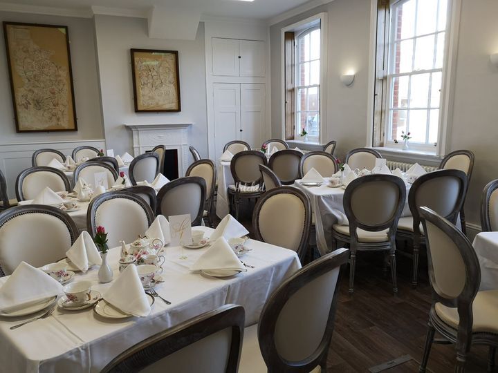 Priory House Wedding Venue Dunstable, Bedfordshire hitched.co.uk