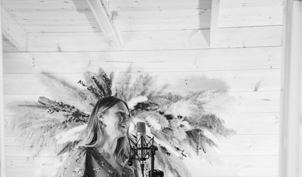 Carol-Anne Rogers Wedding Singer