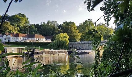 Shillingford Bridge Hotel