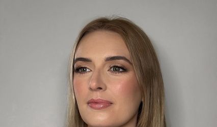 Sian Tooley makeup