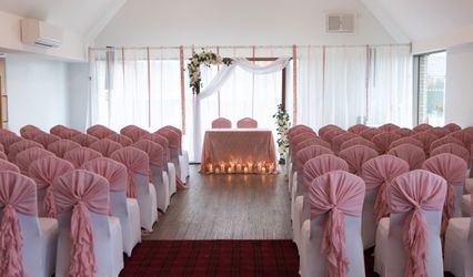 The 1892 Suite at Fairfield Golf Club