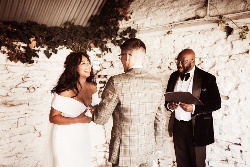 Anthony Esquire - Wedding Celebrant, Toastmaster and Coordinator