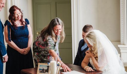 Juliette Morton Celebrant
