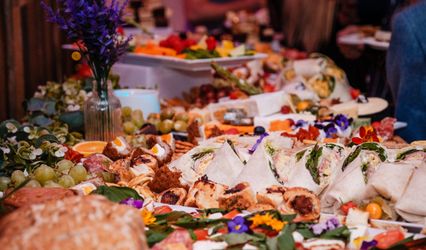 Graze and S’more Catering