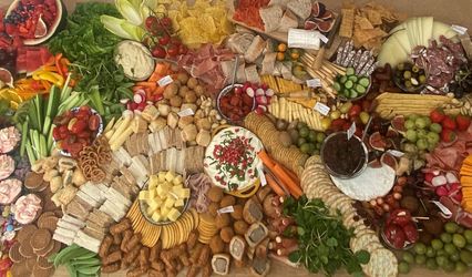 Mange & Melange Grazing Tables & Platters