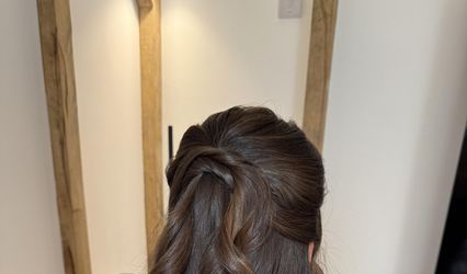 Holly Hair