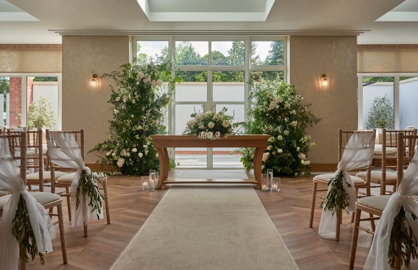 Fairlawns Hotel & Spa