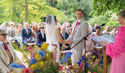Your Celebrant Emma