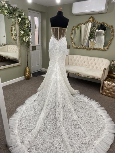 Bride To Be Boutique 