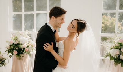 Indie Weddings