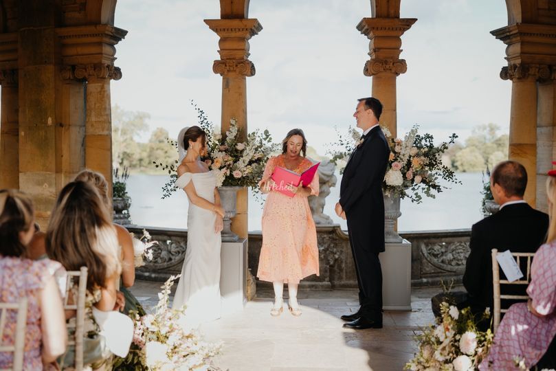 Sarah Holliday Celebrant