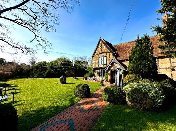 Moreteyne Manor