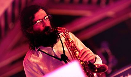 Dave Colebourn Saxes