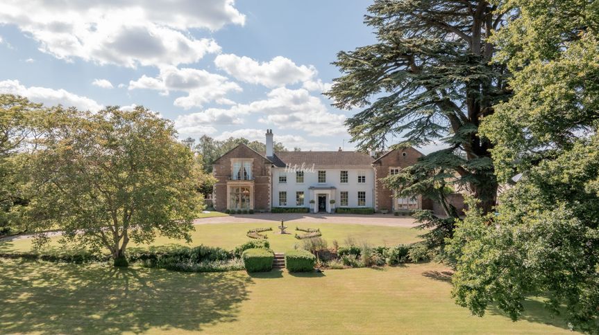 Glewstone Court Country House