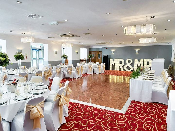 London Aerodrome Hotel by Sunday