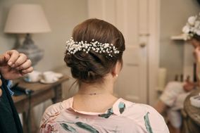 Faye Naomi Bridal hair