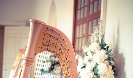 Erica Sinclair- Harpist