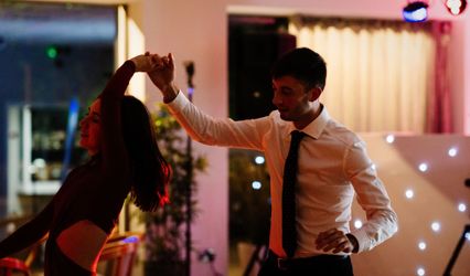Chic Weddings & Events