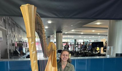 Ellie Wood Harpist