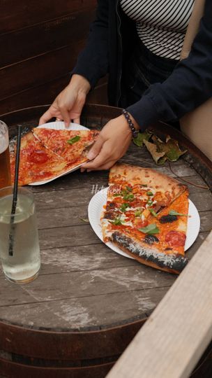 Flello's Pizza