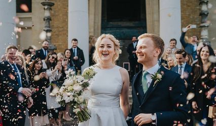 EJW Hair Designer & Make-Up Artist