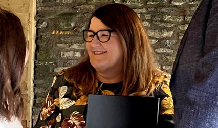 Fiona Kenvin Wedding Celebrant