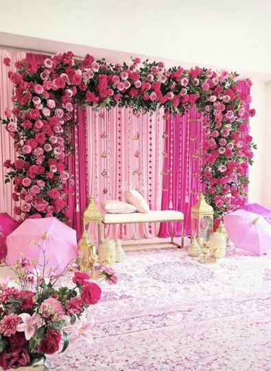 Decor by HK
