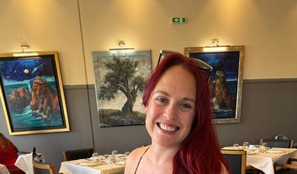 Sharon Kennaird Personal Travel Consultant Hays Travel
