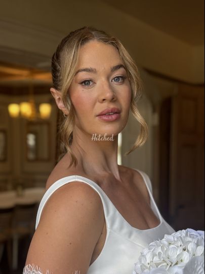 Georgia Placsom Makeup Artist