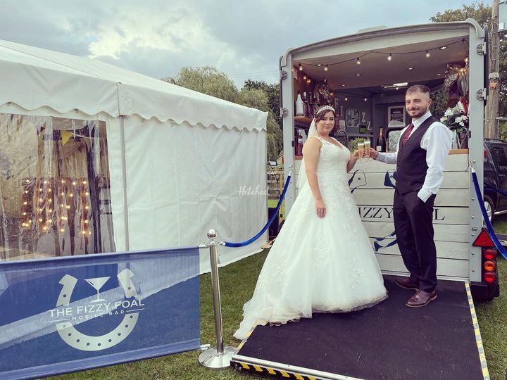 Fizzy Foal Mobile Bar