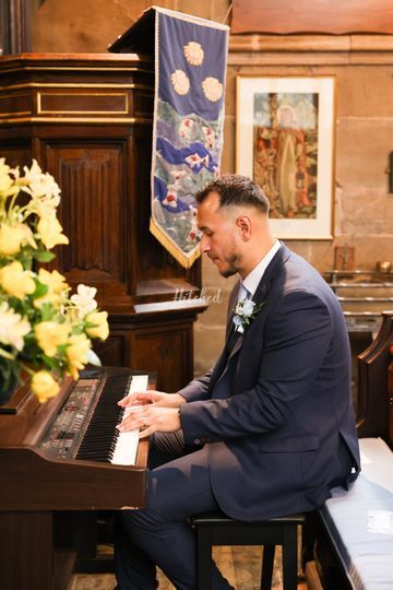 Daniel Bell - Wedding Pianist