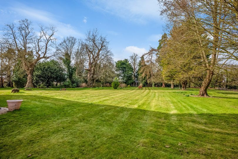 Wellesbourne Hall