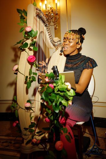Judith Ude - The Singing Harpist
