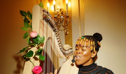 Judith Ude - The Singing Harpist