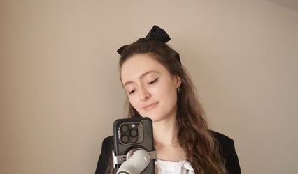Virtually Rhian