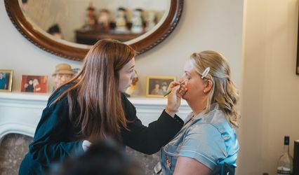 Millie Eleanor Makeup