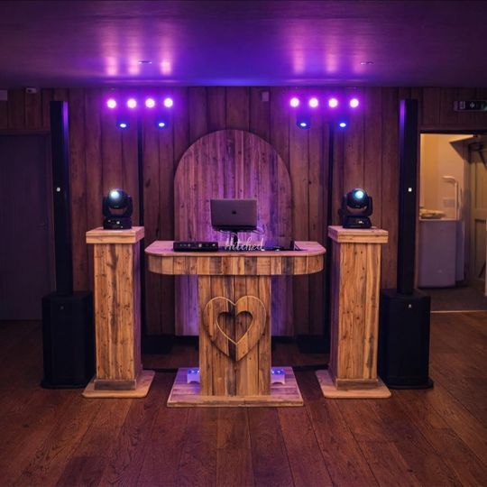 Twin Decks Entertainments