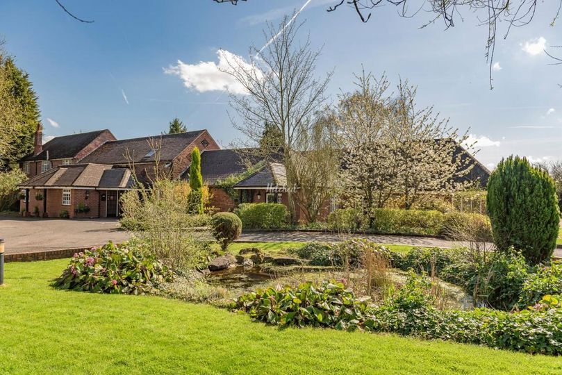 Marston Farm Hotel