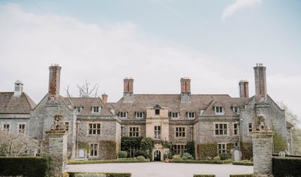 Llangoed Hall